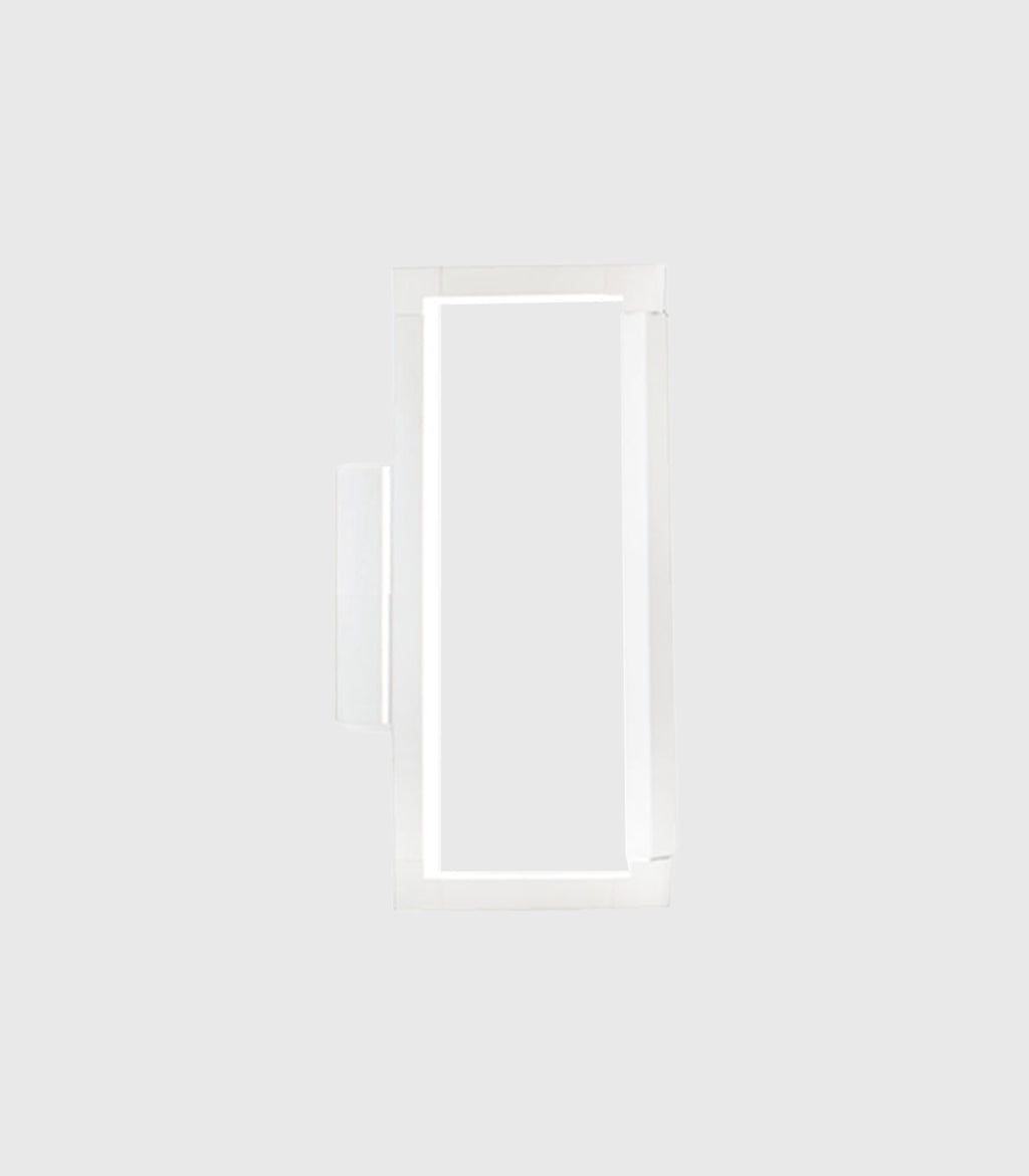 Spigolo Wall Light