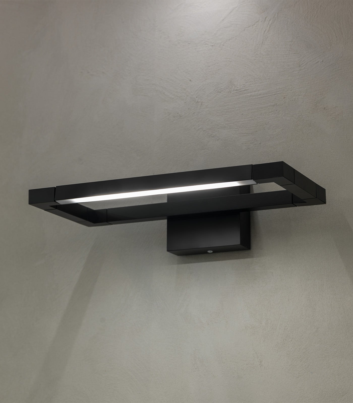 Spigolo Wall Light