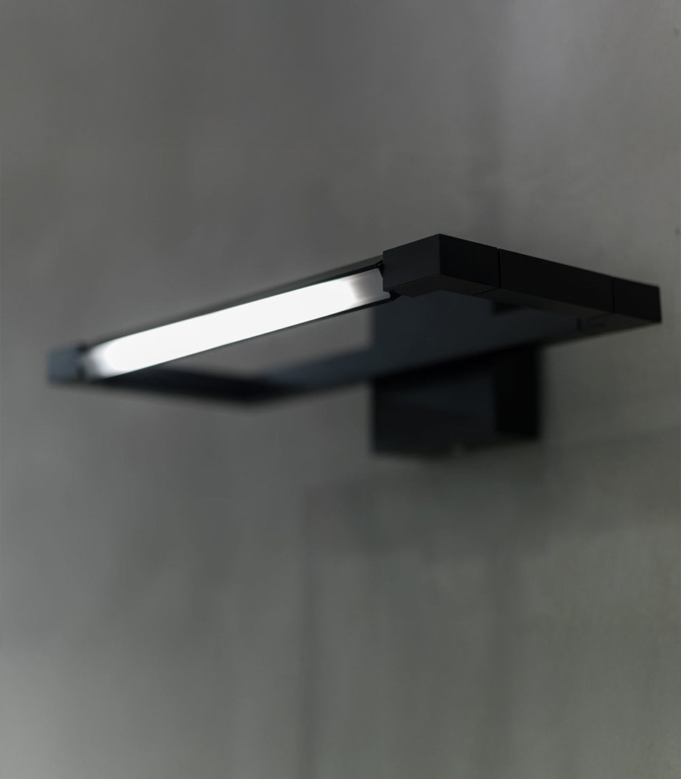 Spigolo Wall Light