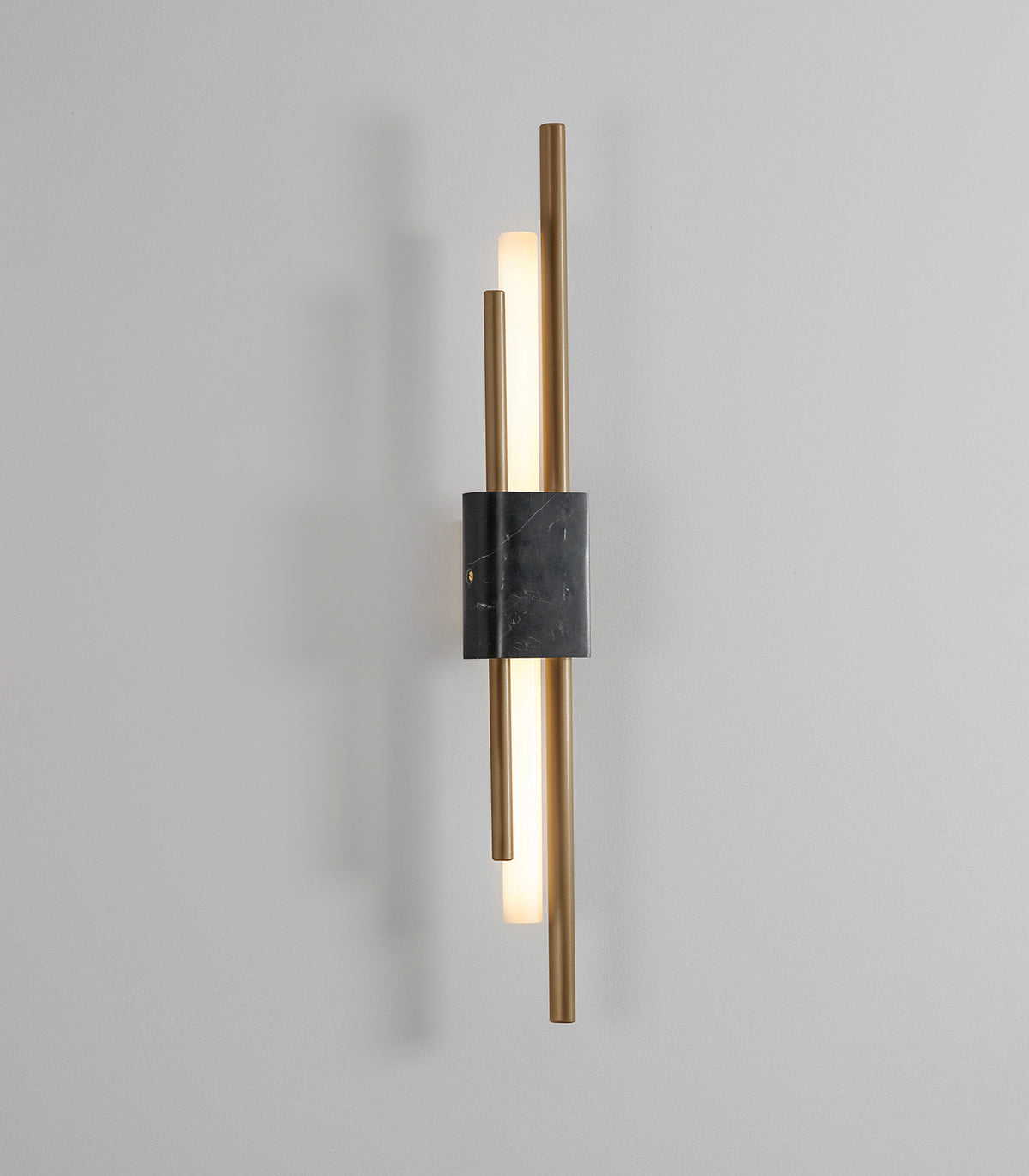 Tanto Wall Light