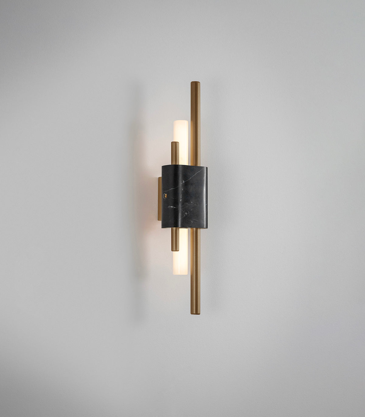 Tanto Wall Light