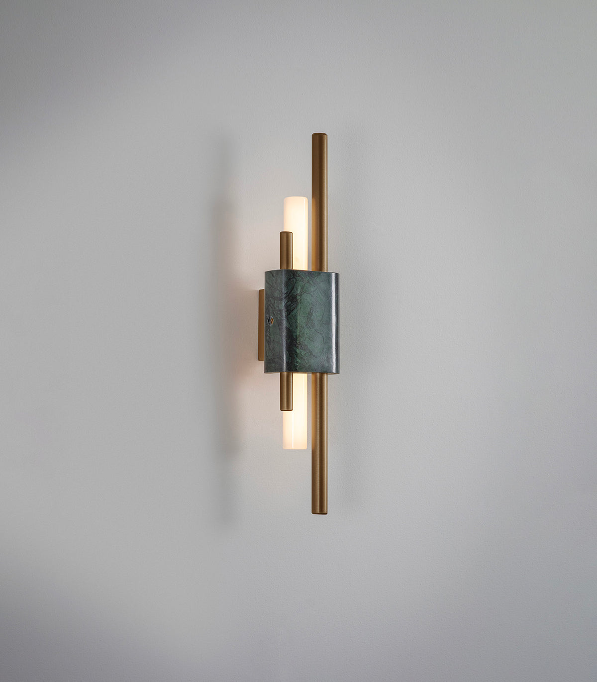 Tanto Wall Light