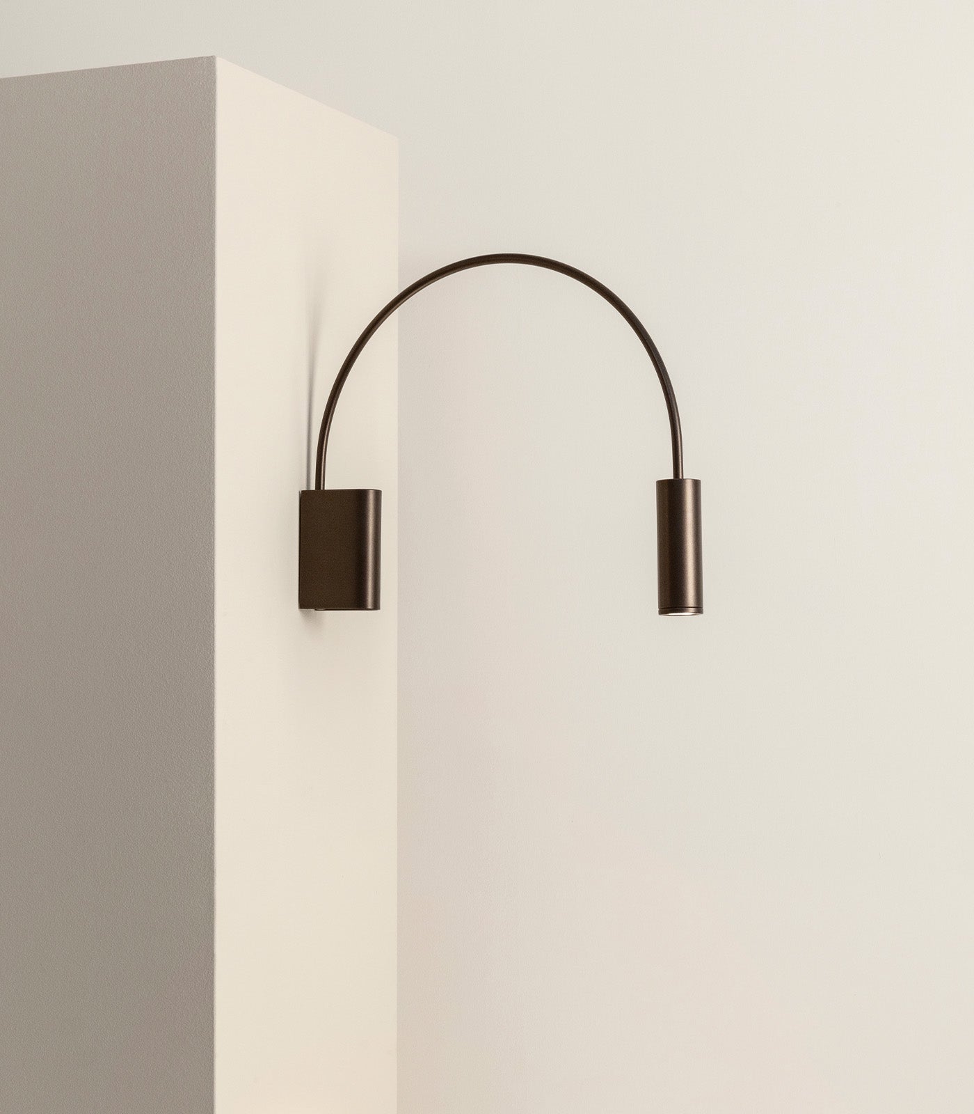 Volta Wall Light