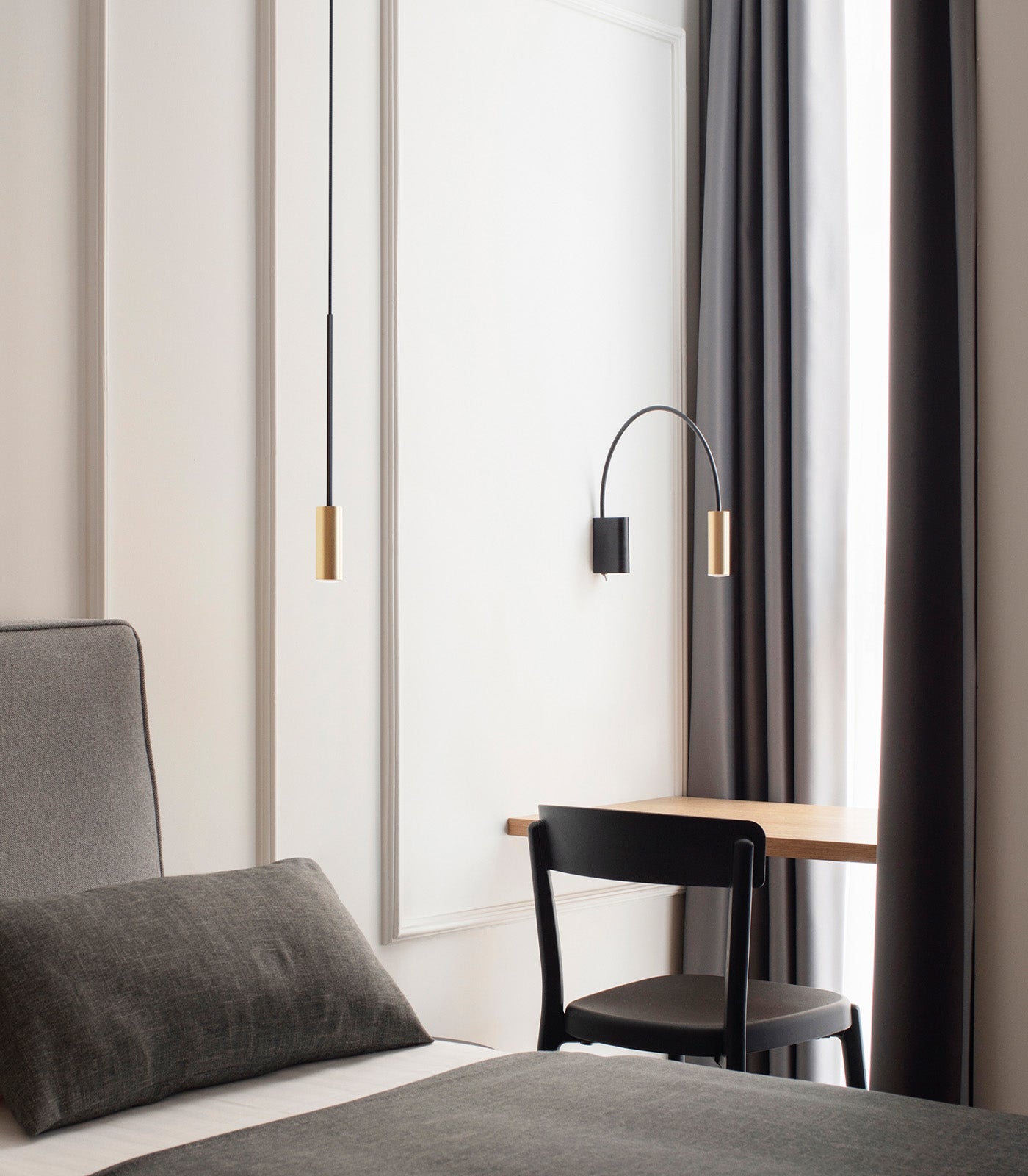 Volta Wall Light