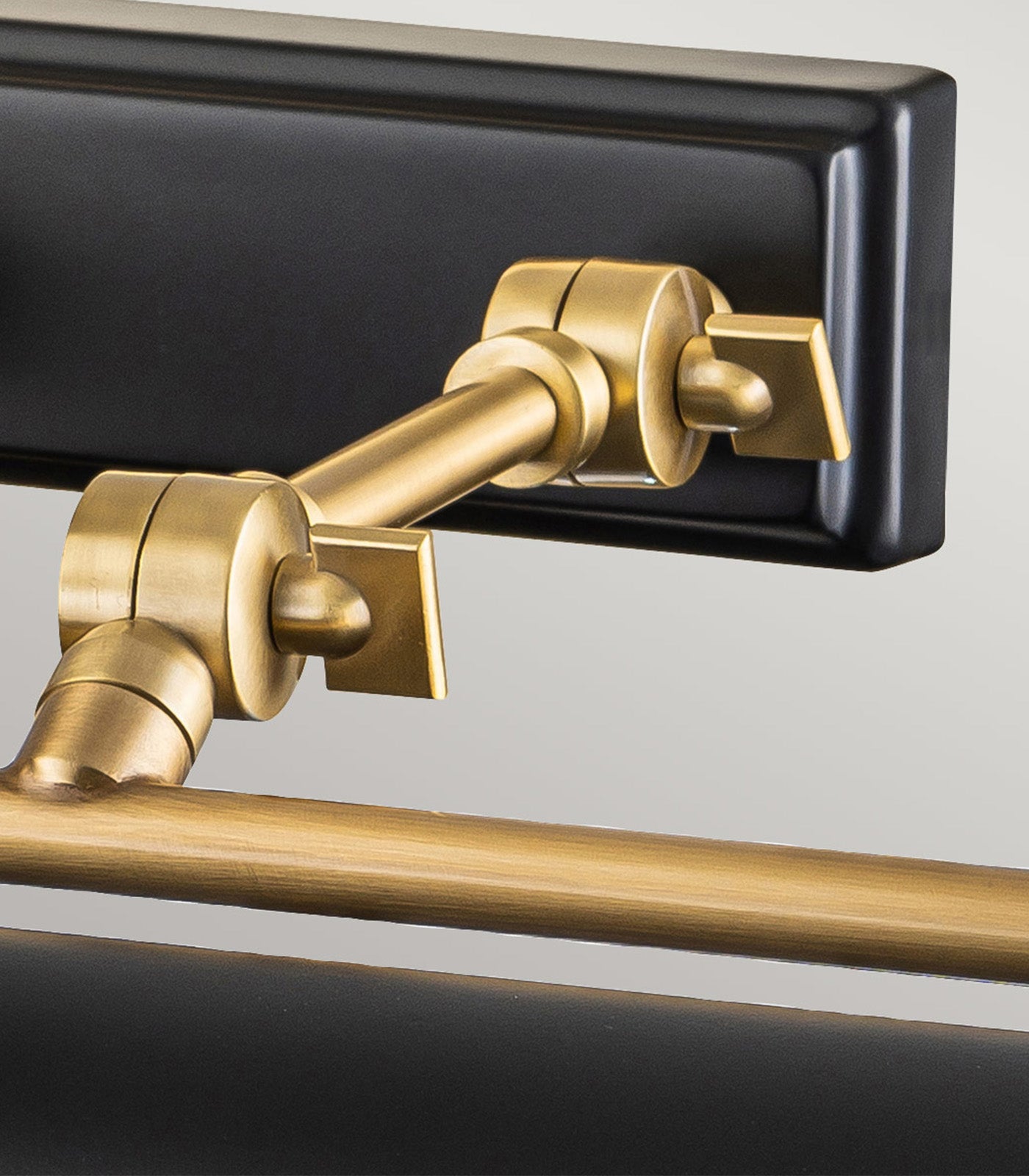 Winchfield Picture Wall Light