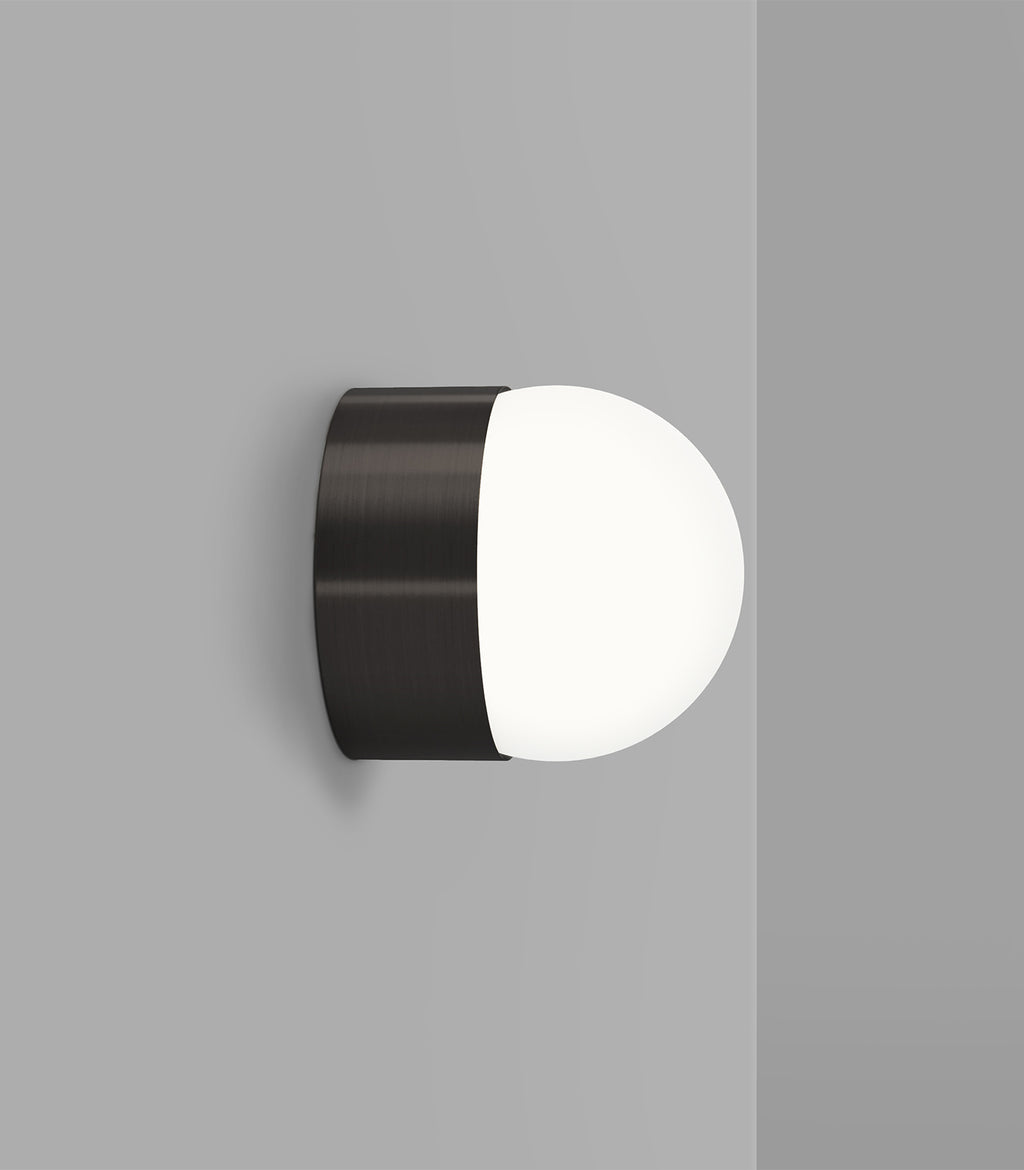 Orb Sur Wall Light