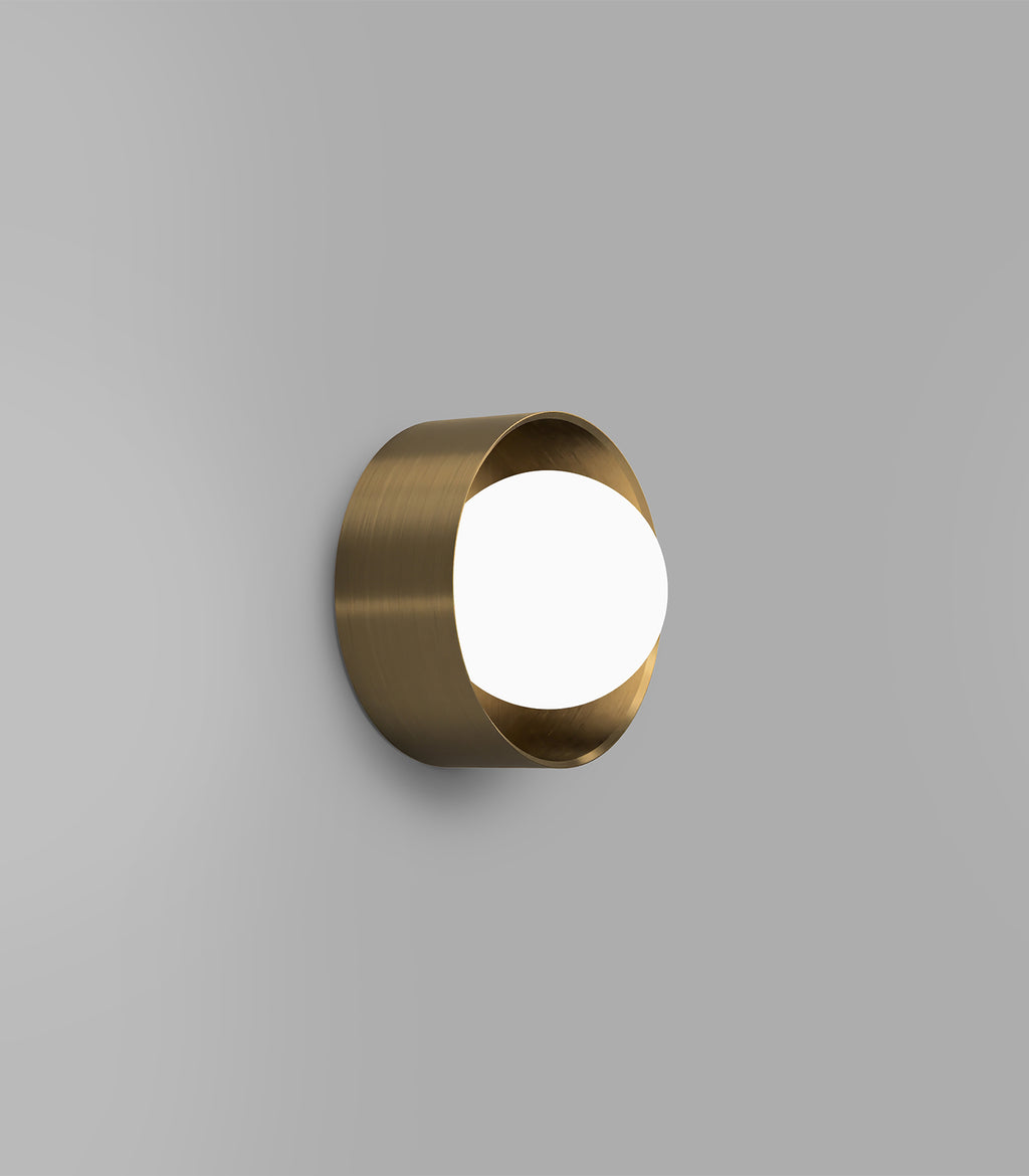 Orb Sur Wall Light