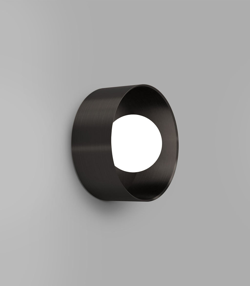 Orb Sur Large Wall Light