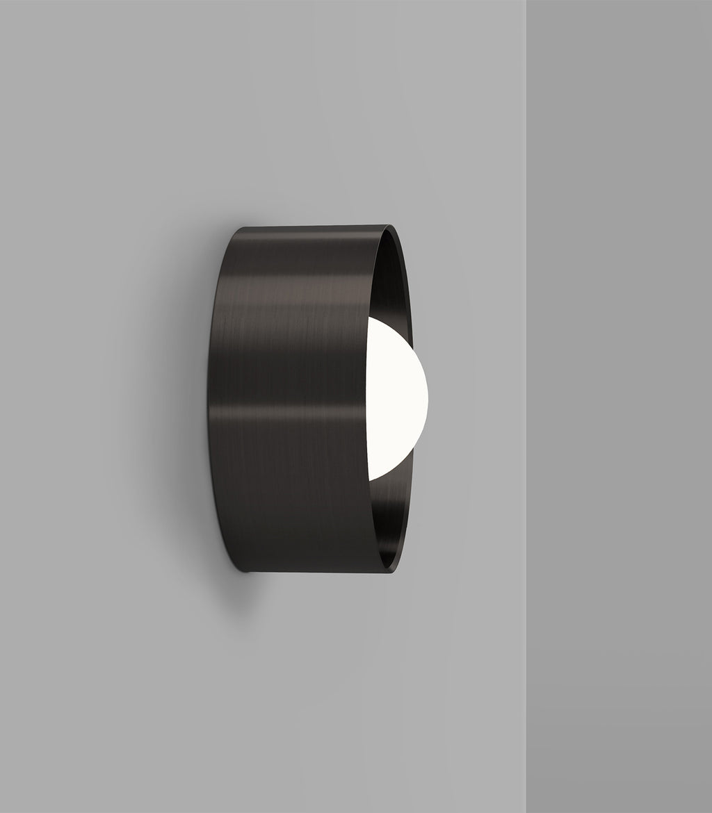 Orb Sur Large Wall Light