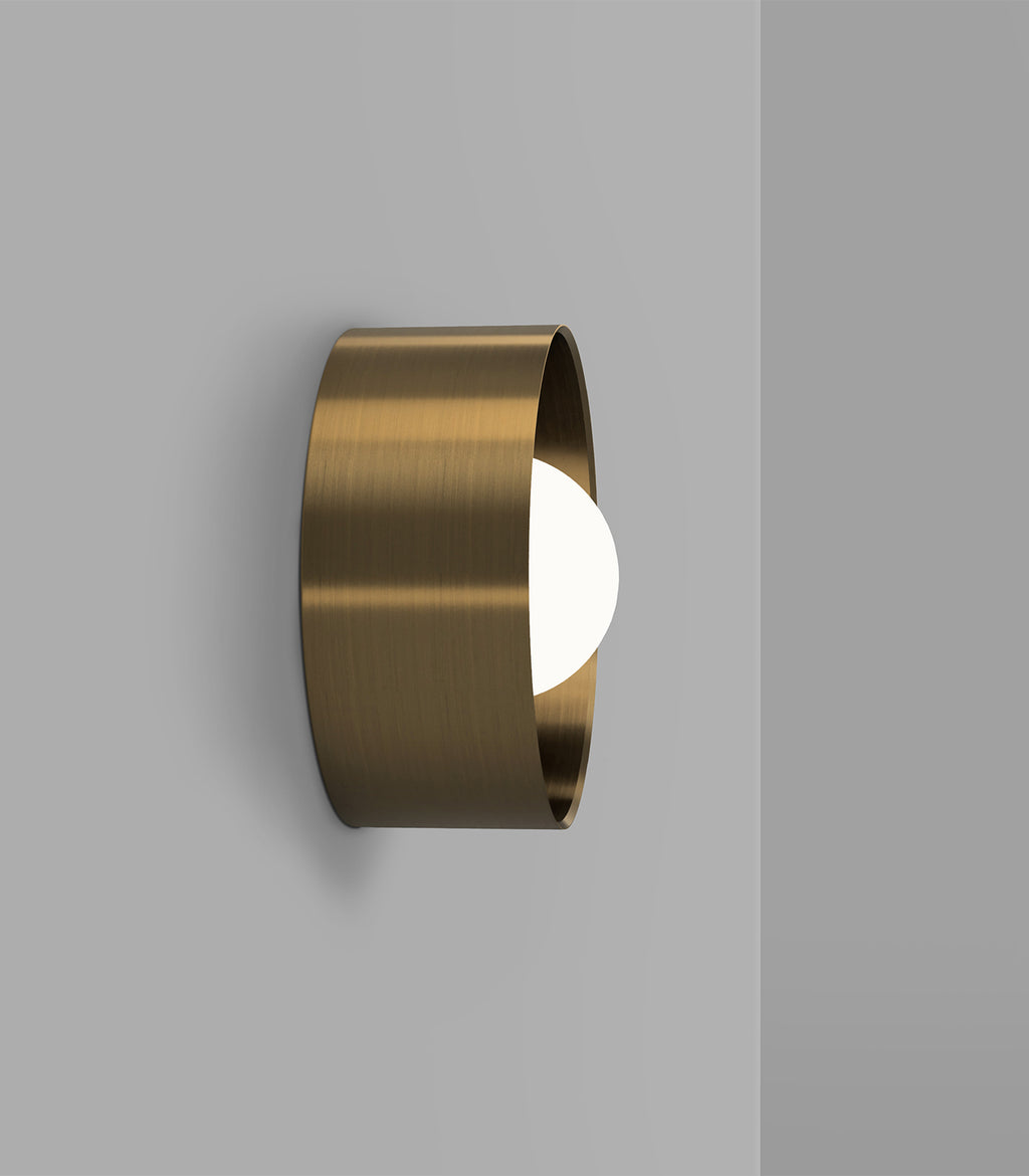 Orb Sur Large Wall Light