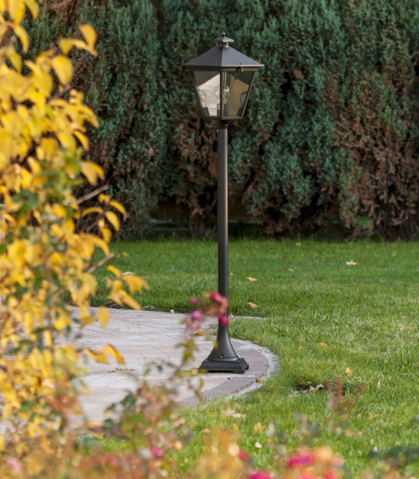 London Bollard Light by Norlys