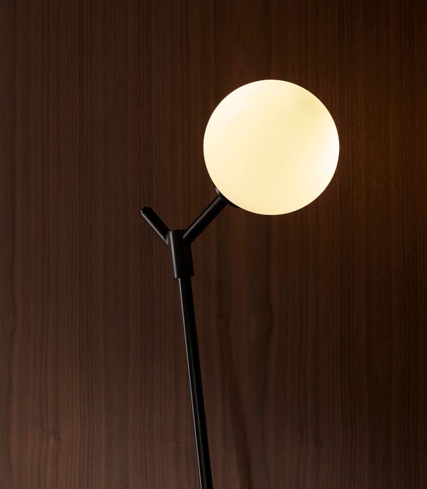 Atom Table Lamp by Aromas