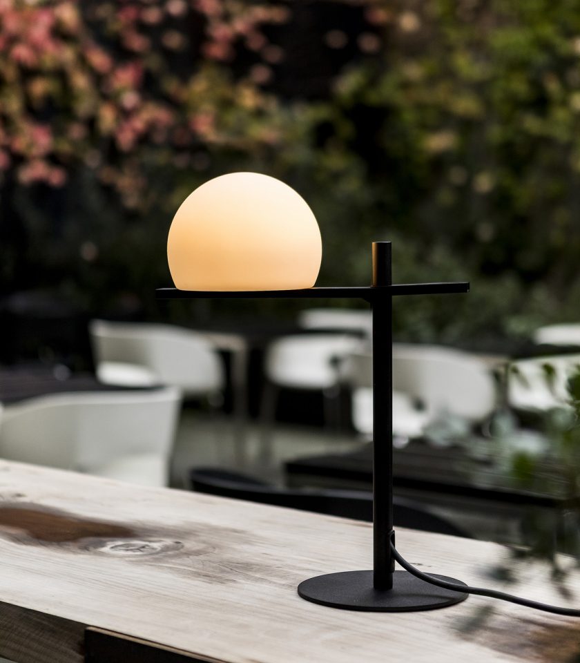 Circ Outdoor Table Lamp by Estiluz