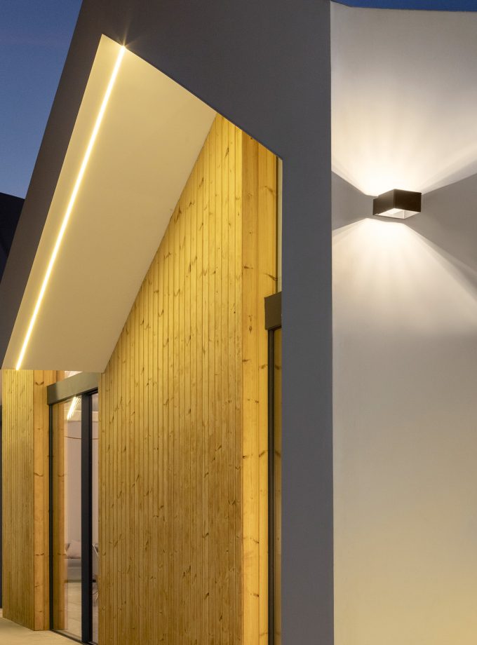 Frame Outdoor Wall Light by Estiluz