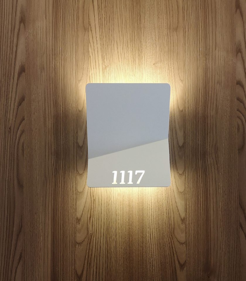 Piu Wall Light by Estiluz