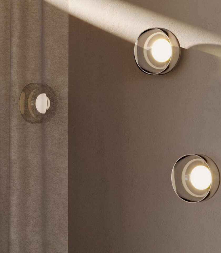 Ipon Wall Light by Aromas